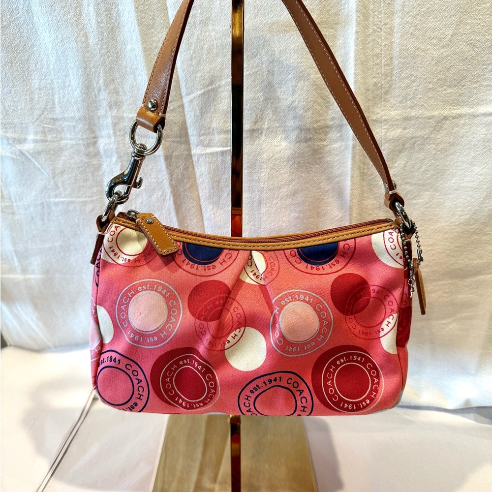Adorable Coach Passport Pink Satin Scarf Print Shoulder Bag